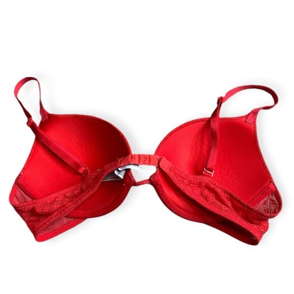 VICTORIA’S SECRET Women’s Red Lace Overlay Push-Up Bra Size 36B - Picture 2 of 4